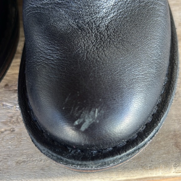 Rare UGG W Castille zip-up boots, like new - Picture 8 of 16